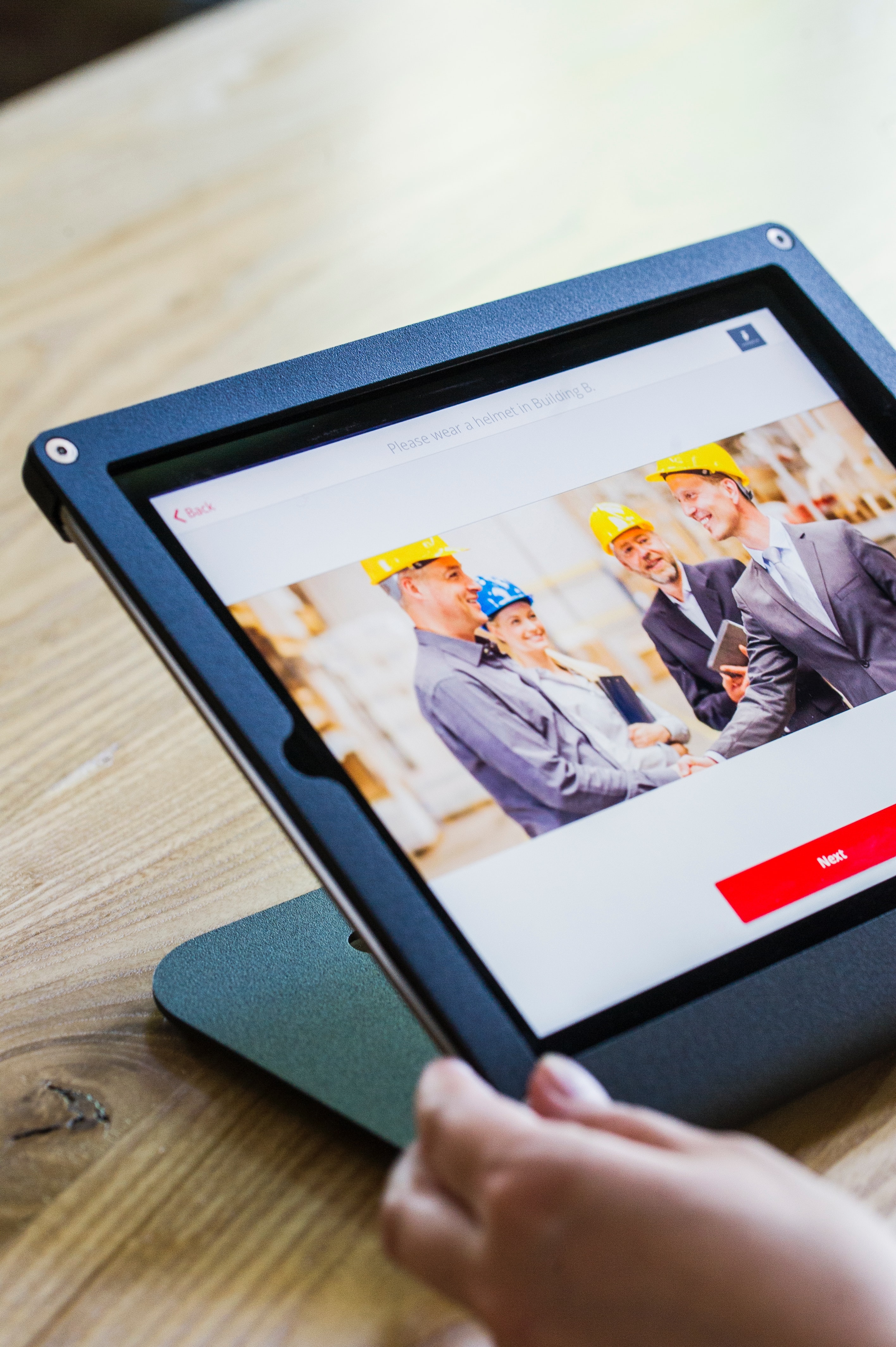 proxyclick-visitor-management-system-7dLprgsg8E4-unsplash